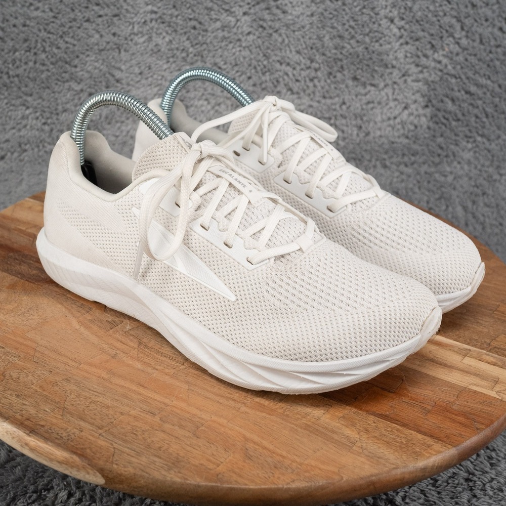 Altra Womens ESCALANTE 4 Triple White Running Sneakers Sz 8